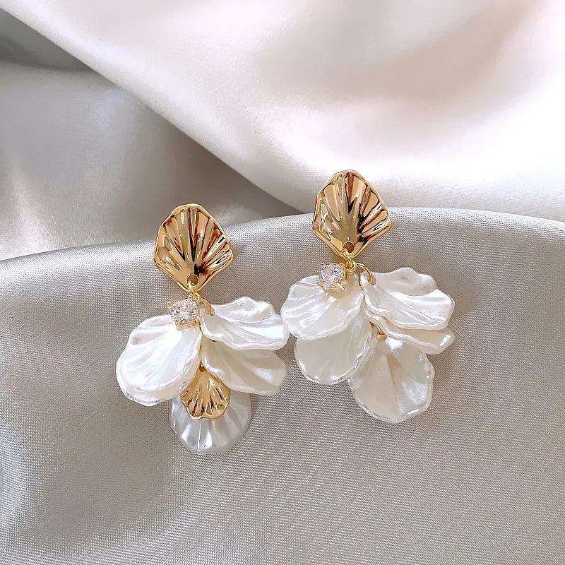ZAKOL Korean Fashion Imitation Shell Dangle Earrings