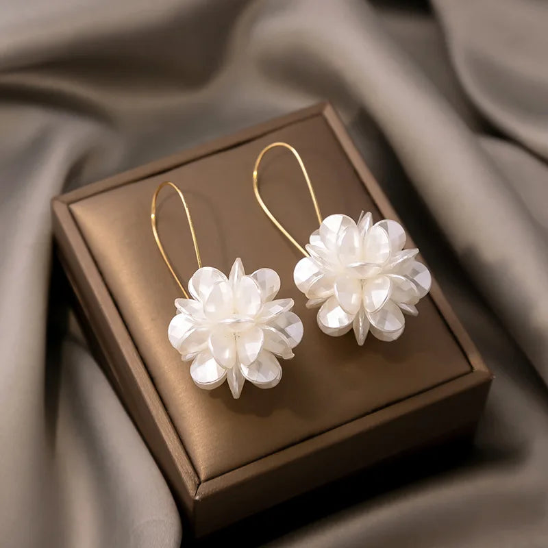 ZAKOL Korean Fashion Imitation Shell Dangle Earrings