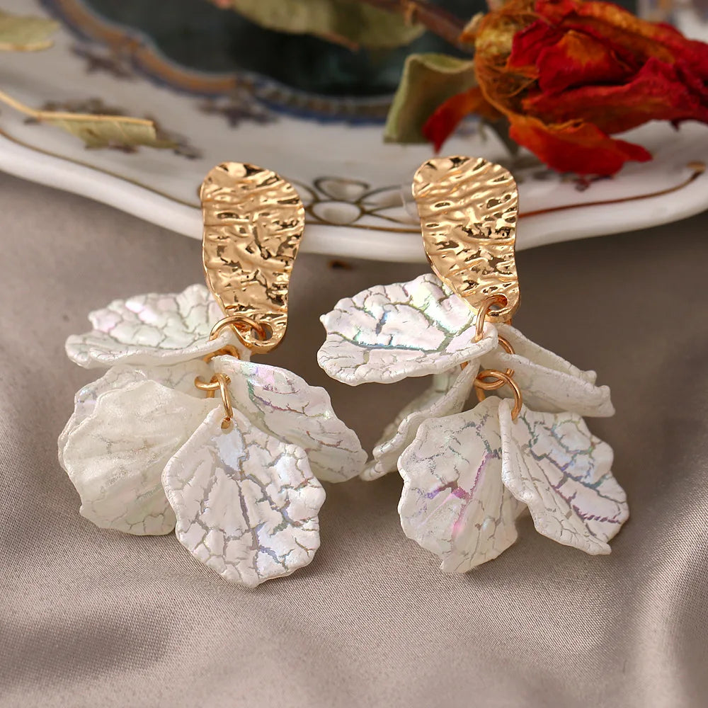 ZAKOL Korean Fashion Imitation Shell Dangle Earrings